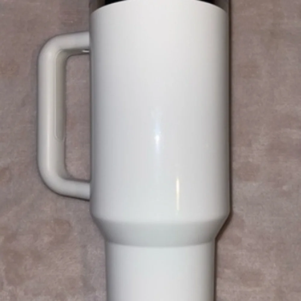 Stanley Mistletoe Twist 40oz No Issues Like New - Picture 2 of 6